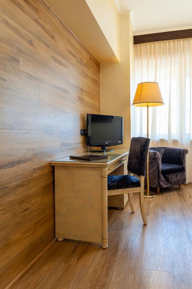Augustus Hotel 비엘라 외부 사진