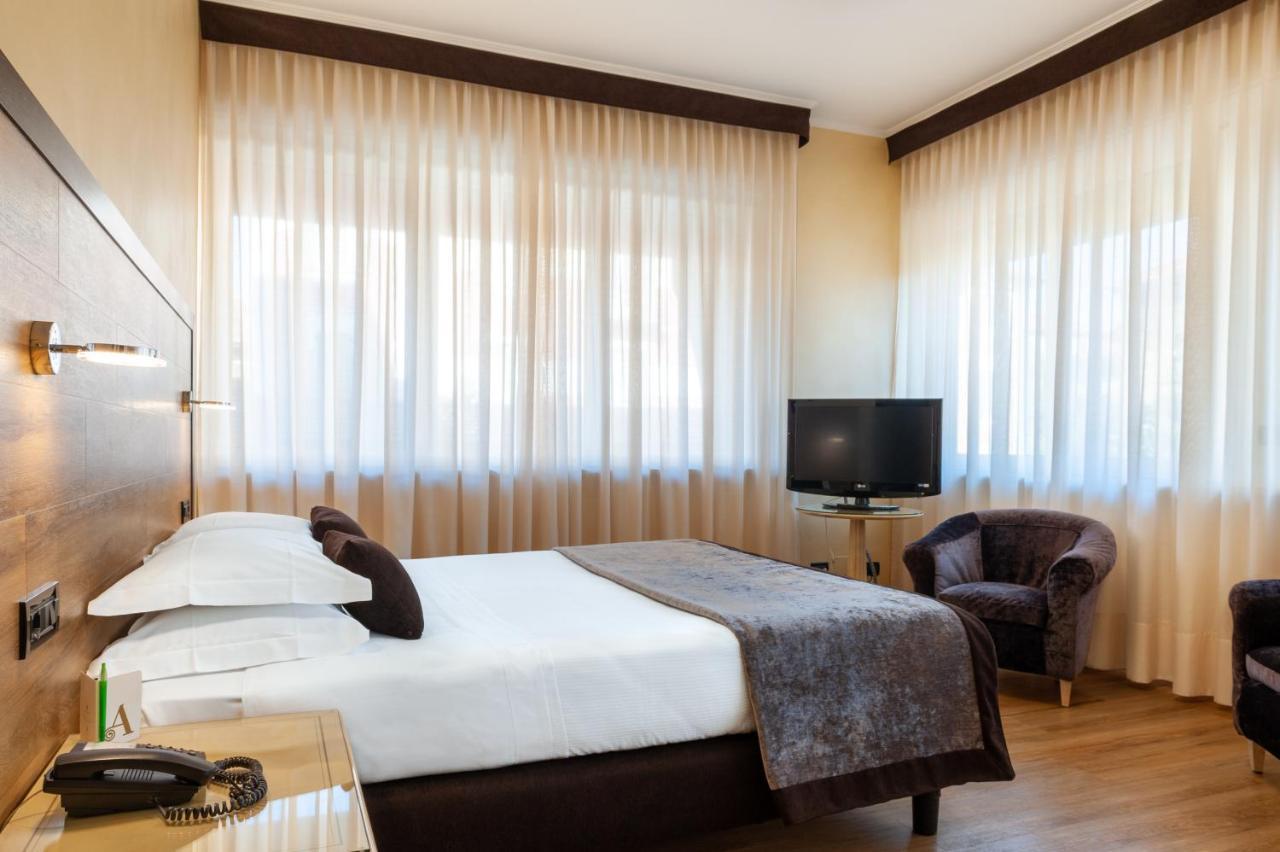 Augustus Hotel 비엘라 외부 사진